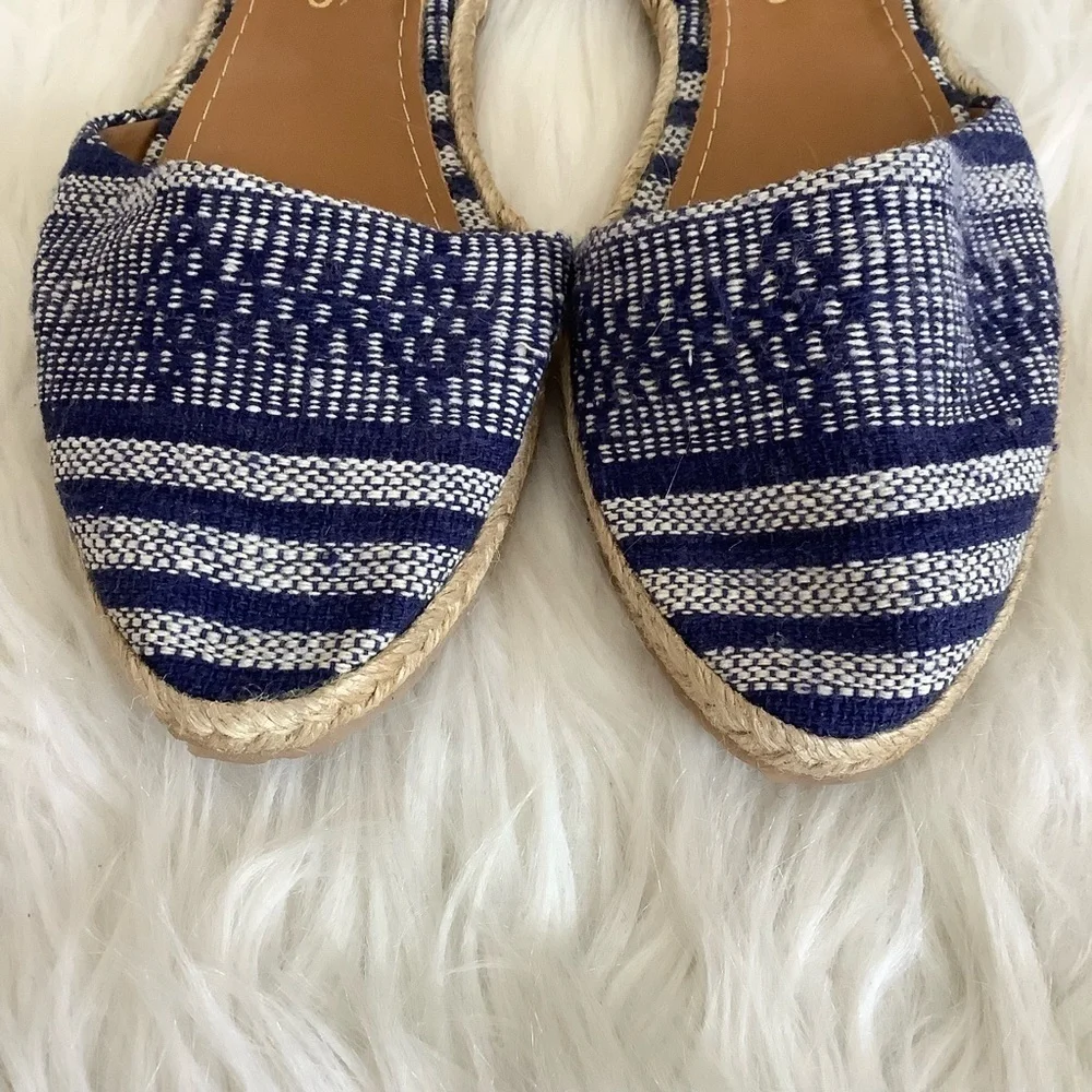 NWOB Kaanas Tahiti Blue & White Woven Boho Pattern Espadrille Flats Sz-9